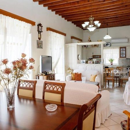 Neoclassical Splendor Unique Experience In Leros Panteli Exterior foto